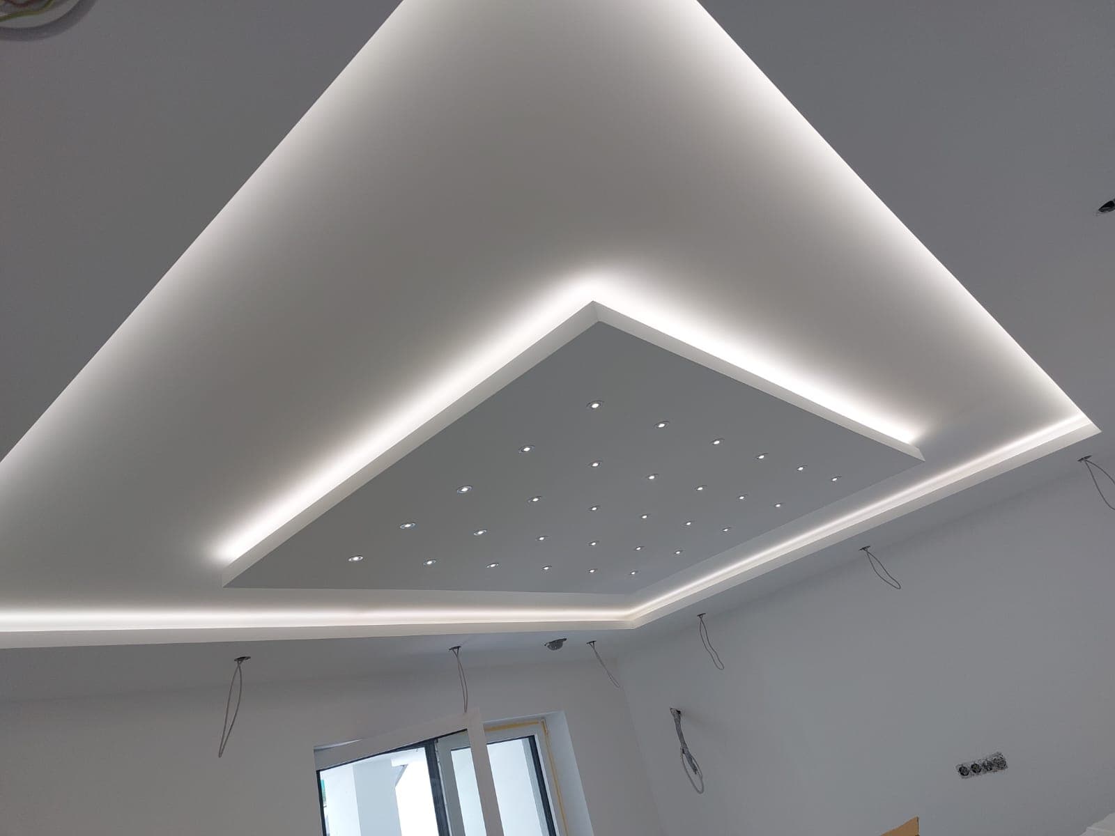 Montaža osvetljenja, dekorativne i spoljne rasvete